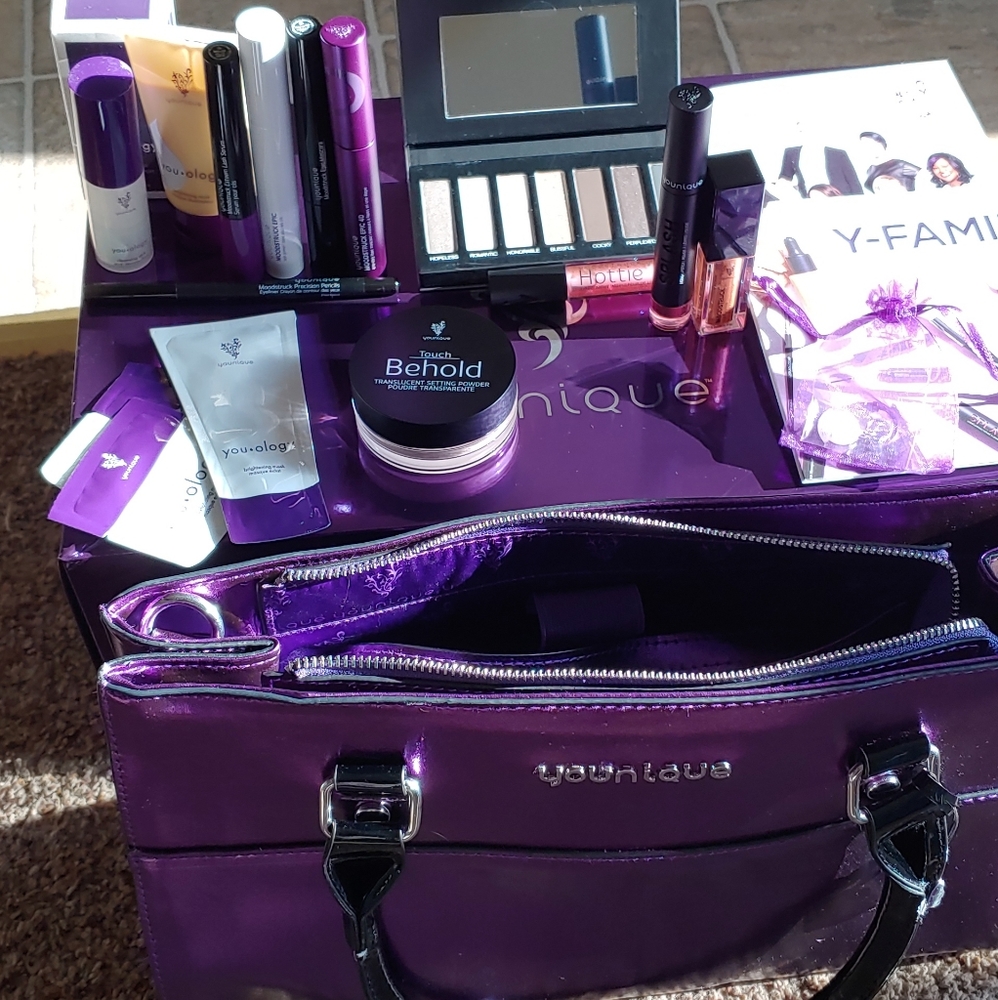 Younique you kit! - Picture 4 of 4